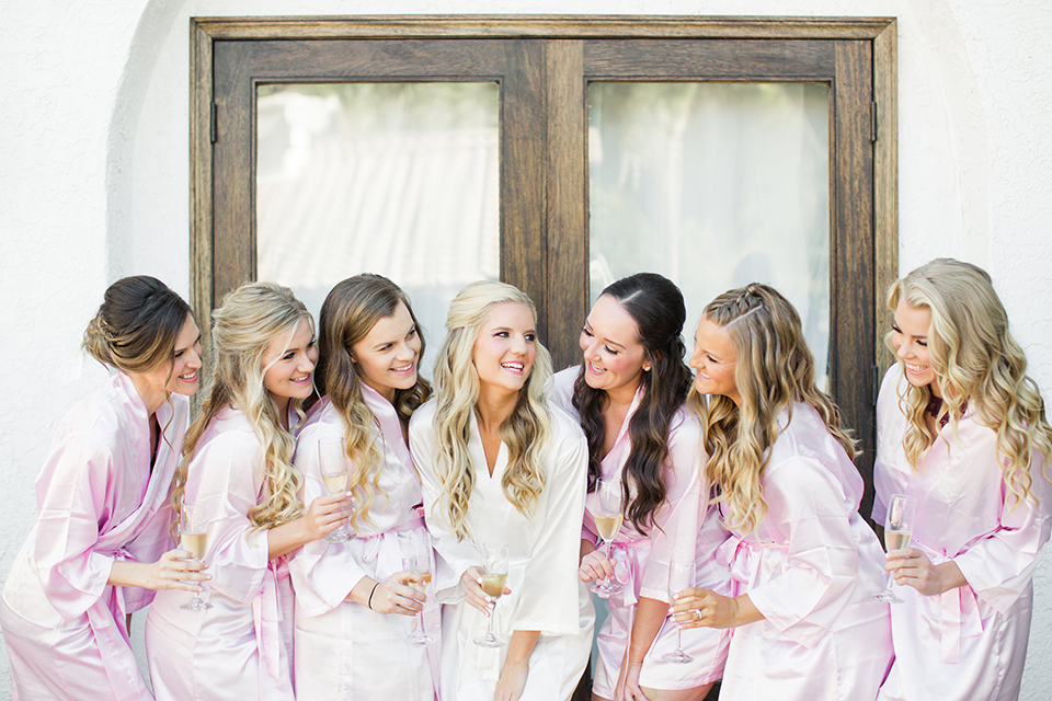 Autumn-inspired-wedding-at-coto-valley-country-club-bride-with-bridesmaids-getting-ready