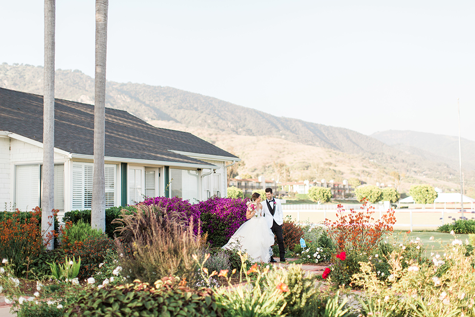 Santa-barbara-outdoor-wedding-bride-and-groom-far-away