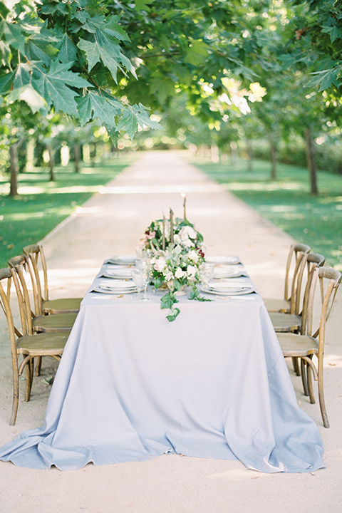 Santa-barbara-outdoor-wedding-at-kestrel-park-table-set-up