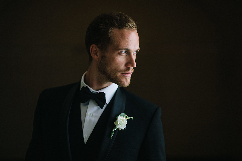 Los-angeles-wedding-at-the-majestic-groom-black-tuxedo-close-up