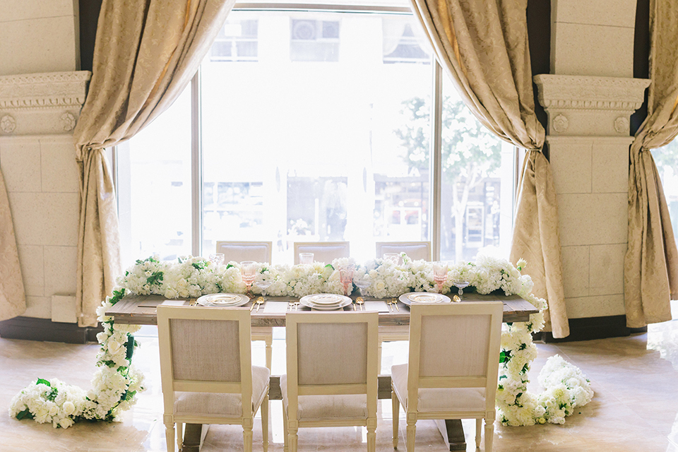 Los-angeles-wedding-at-the-majestic-table-set-up