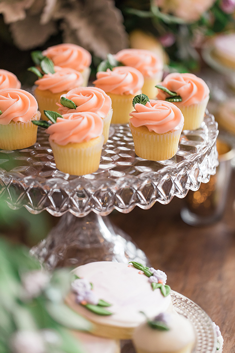 Orange-county-whimsical-wedding-at-franciscan-gardens-wedding-cake-and-cupcakes