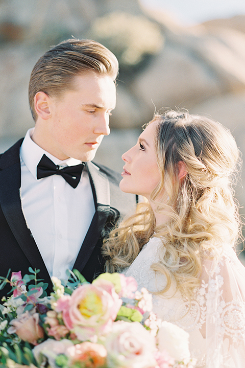 Joshua-tree-wedding-shoot-at-the-ruin-venue-bride-and-groom-close-up-smiling