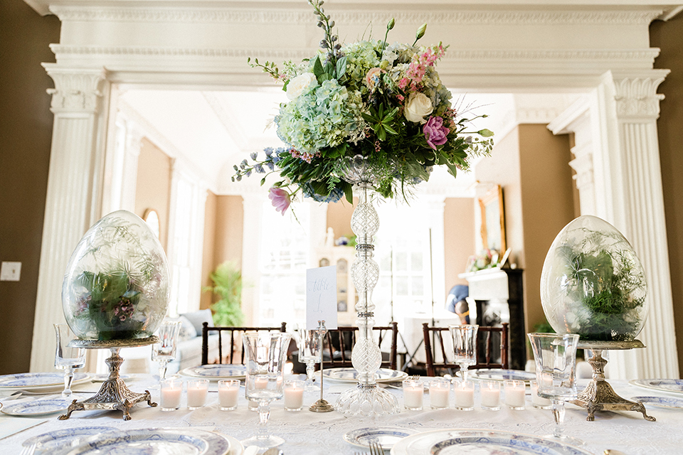 South-carolina-summer-outdoor-wedding-at-the-wickliffe-house-table-set-up-with-flowers-and-place-settings