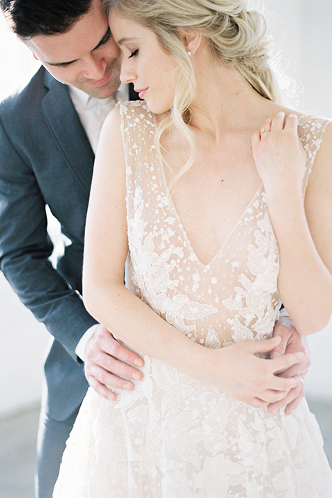 Los-angeles-modern-wedding-at-fd-photo-studio-bride-and-groom-hugging-close-up