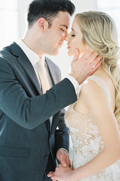 Los-angeles-modern-wedding-at-fd-photo-studio-bride-and-groom-kissing-close-up