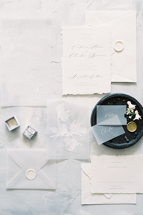 Los-angeles-modern-wedding-at-fd-photo-studio-wedding-invitations