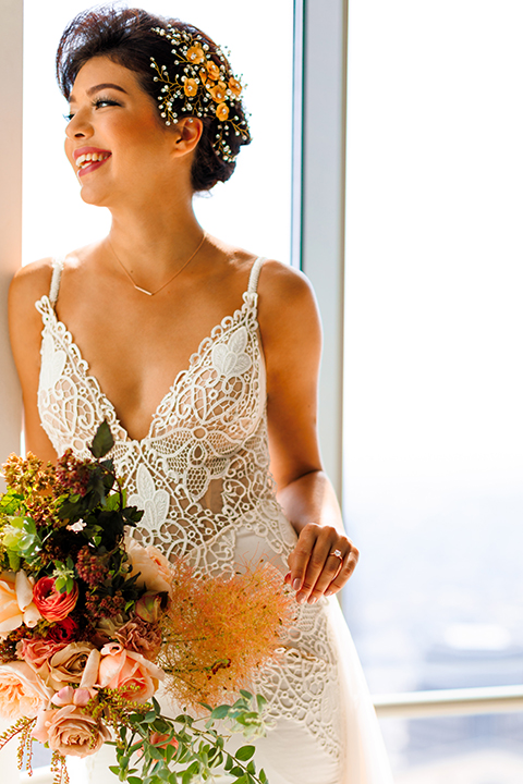 Downtown-los-angeles-wedding-shoot-at-oue-skyspace-bride-holding-bouquet-close-up