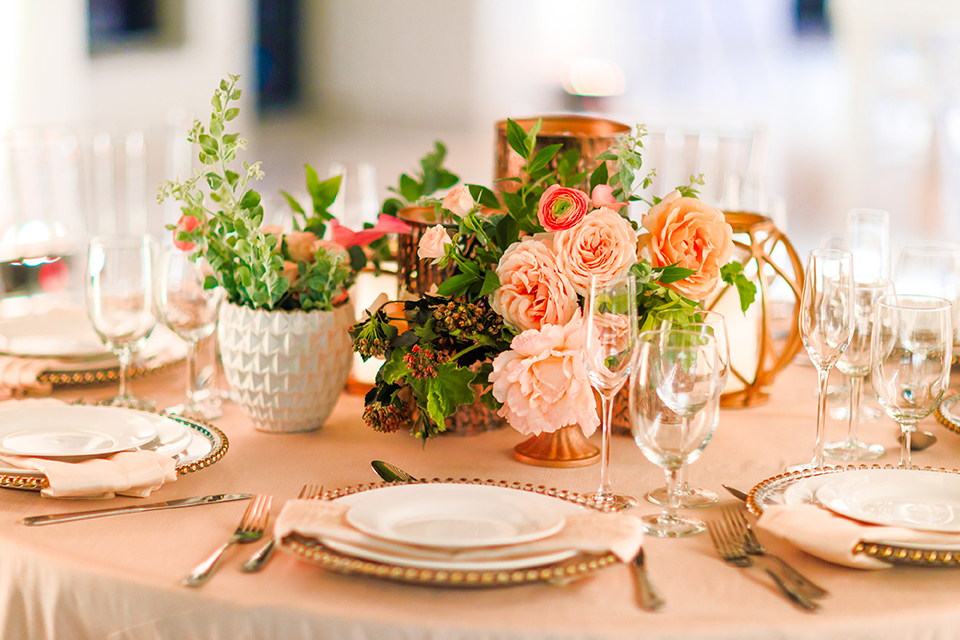 Downtown-los-angeles-wedding-shoot-at-oue-skyspace-table-set-up-with-flowers