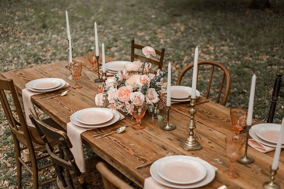 Texas-peaches-and-cream-wedding-shoot-at-carola-horse-ranch-table-set-up-with-chairs