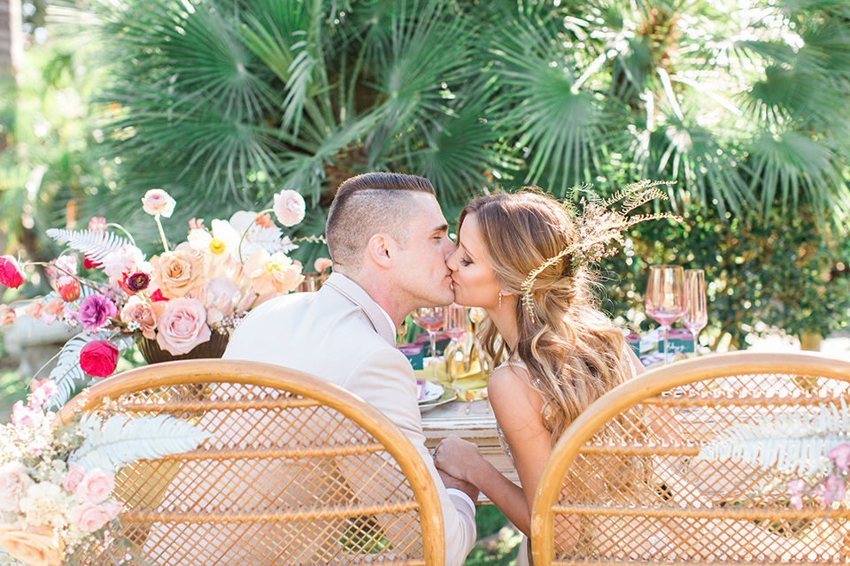 Los-angeles-garden-wedding-at-retreat-malibu-bride-and-groom-kissing