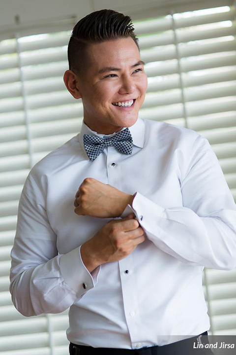 Laguna-beach-outdoor-wedding-same-sex-groom-getting-ready