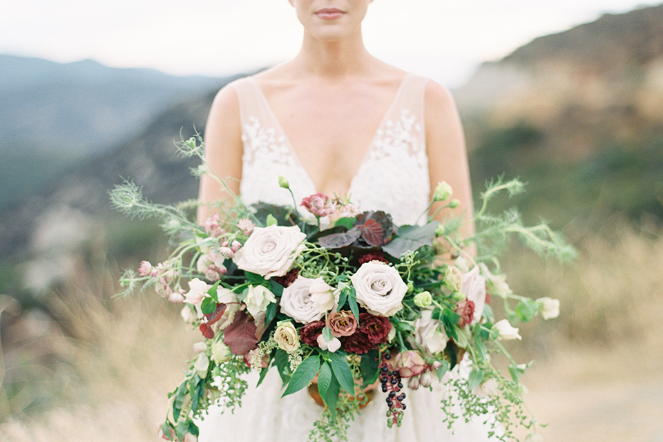 mountain-elopement-shoot-bride-and-florals