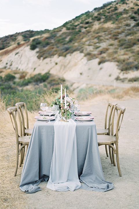 mountain-elopement-shoot-table-setting