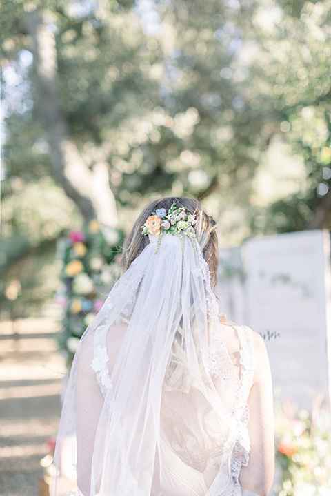 alice-in-wonderland-shoot-bridal-veil