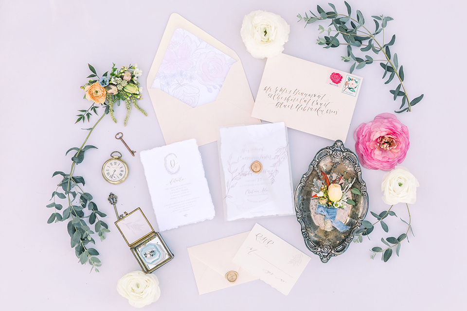 alice-in-wonderland-shoot-invitations