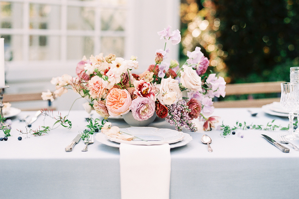 Artist-and-his-muse-shoot-table-set-up