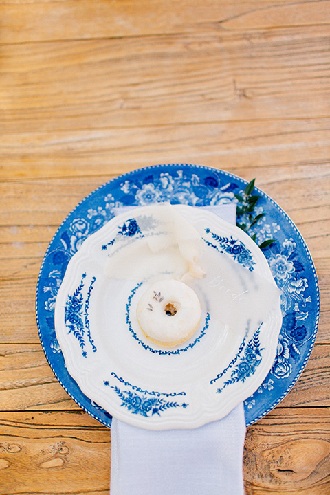 Rancho-las-lomas-blue-shoot-blue-plates-and-flatware