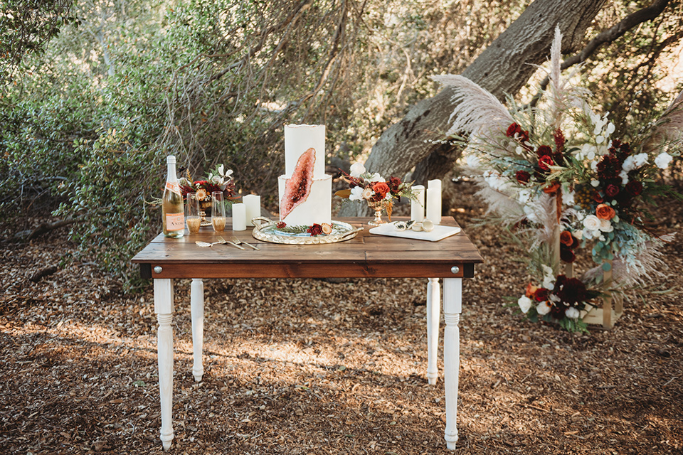 owl-creek-farms-table-with-cake