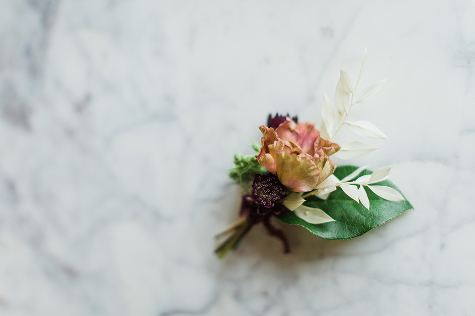 simple orange boutonnière