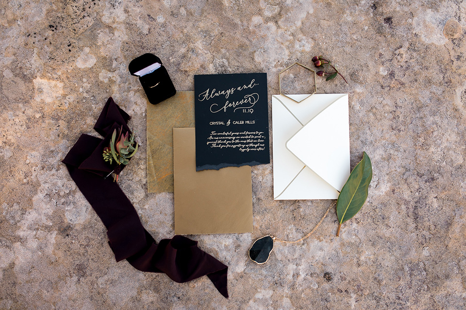 Utah-Shoot-invitations-in-black-and-gold