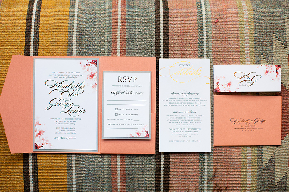  invitations with floral details