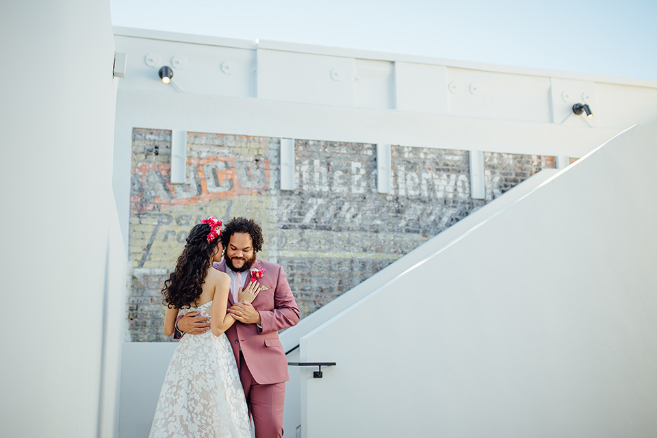  spanish inspired wedding with pink and cobalt wedding décor 