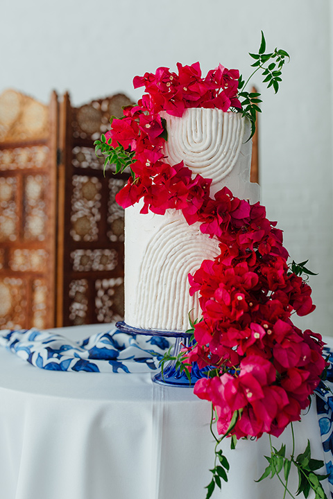  spanish inspired wedding with pink and cobalt wedding décor 