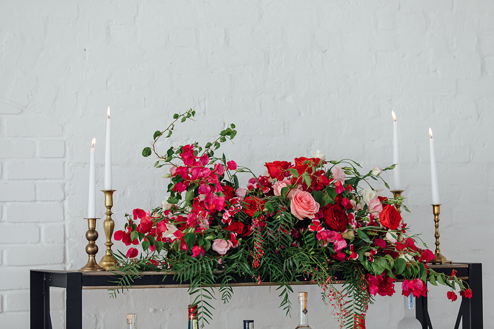  spanish inspired wedding with pink and cobalt wedding décor 